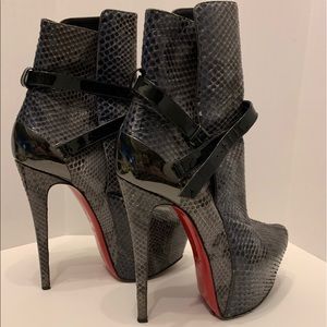 Christian Louboutin Equestria Python Boots 38.5